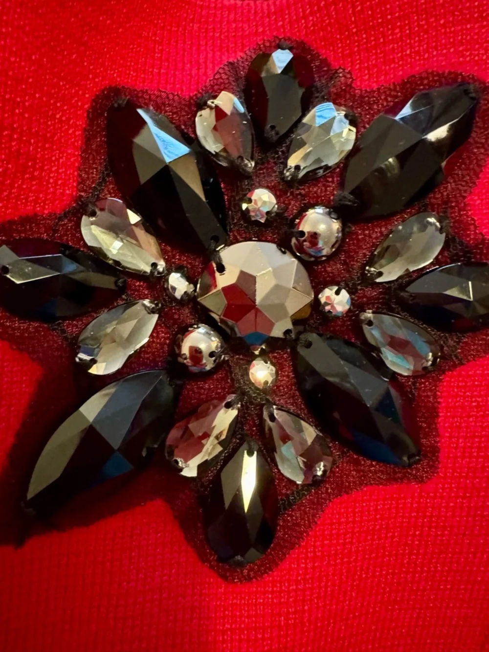 **NWT** JM Collection Red Asymmetrical Sweater Jacket & Jeweled Brooch Size - L - Picture 6 of 11